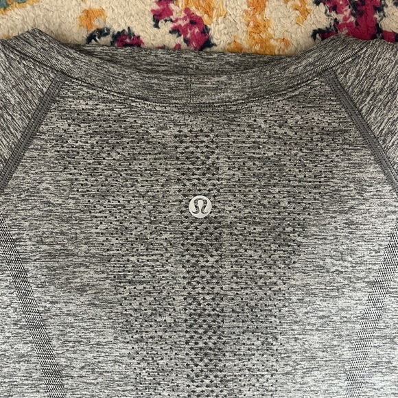 Lululemon Swiftly Tech - Picture 3 of 3
